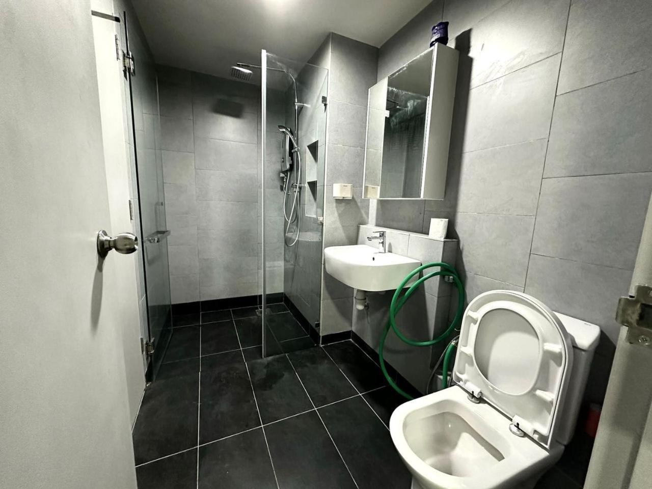 Apartment Jesselton Quay Sea & Pool View For 6 Pax Kota Kinabalu