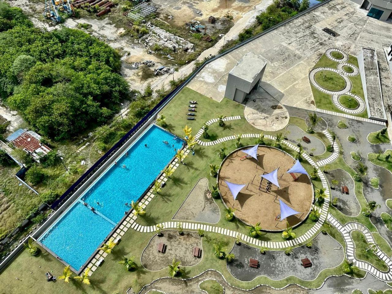 Jesselton Quay Sea & Pool View For 6 Pax Apartment *